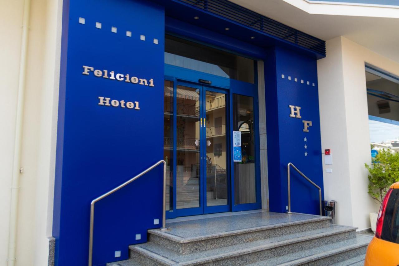 Hotel Felicioni Pineto Esterno foto