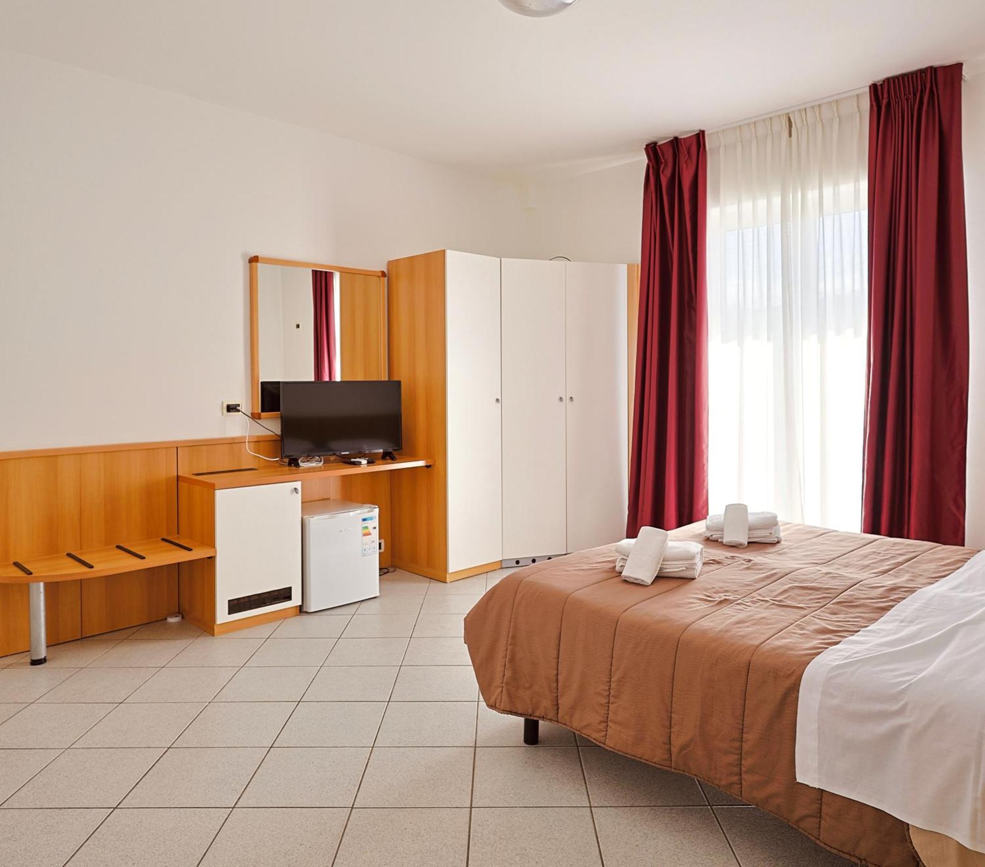 Hotel Felicioni Pineto Esterno foto