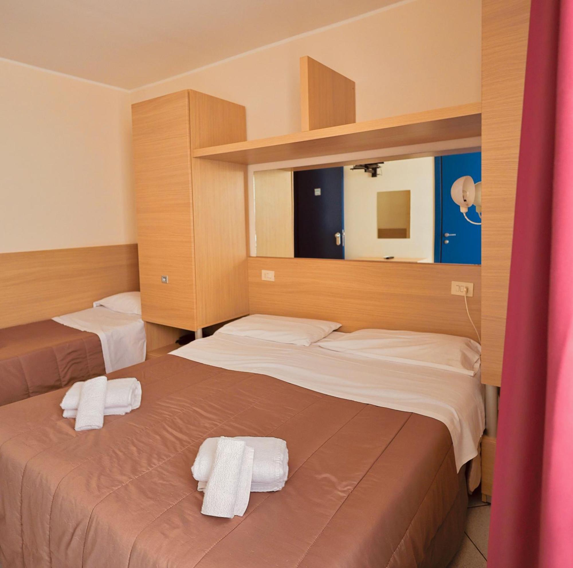 Hotel Felicioni Pineto Esterno foto