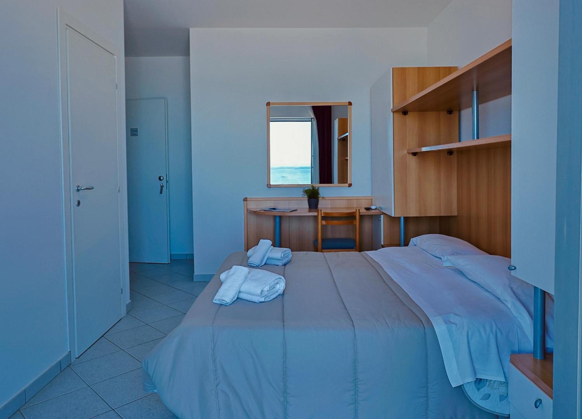 Hotel Felicioni Pineto Esterno foto